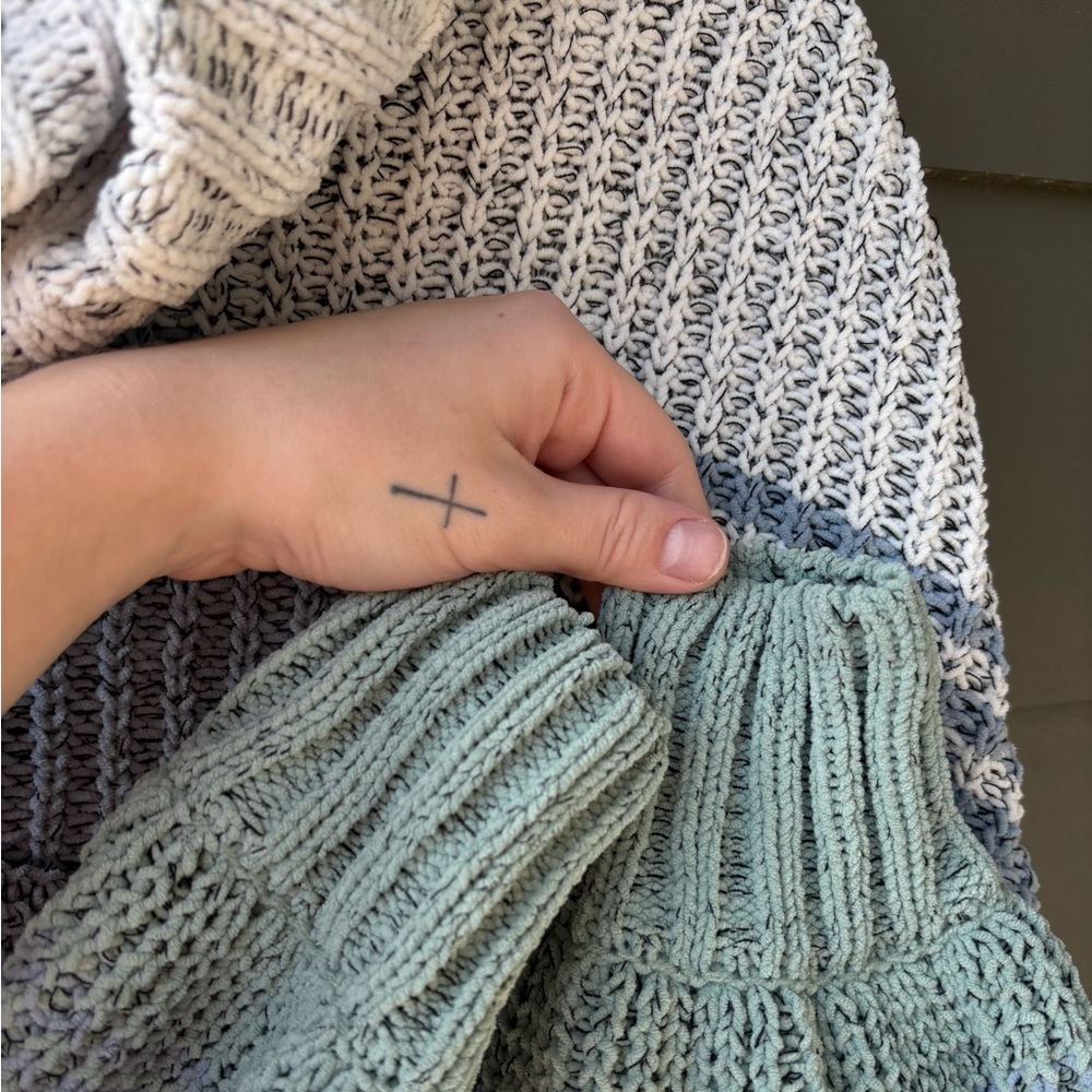 MM By My Michelle Cropped Balloon Sleeve Cowl Neck Knit Sweater | XS - Picture 3 of 11